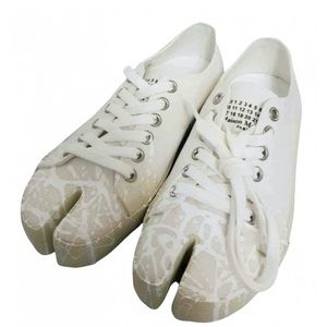 SOLD!!! MAISON MARTIN MARGIELA Tabi Cloth Sneakers